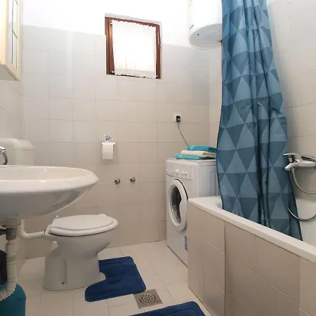 Appartement Ester 1639
