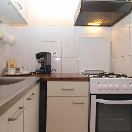 Ester 1639 Apartman Póla