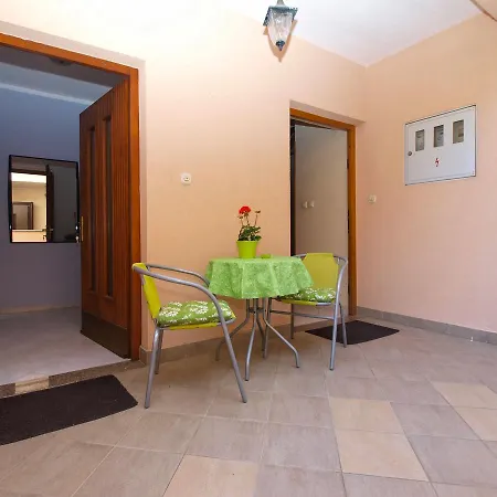 Apartment Ester 1639